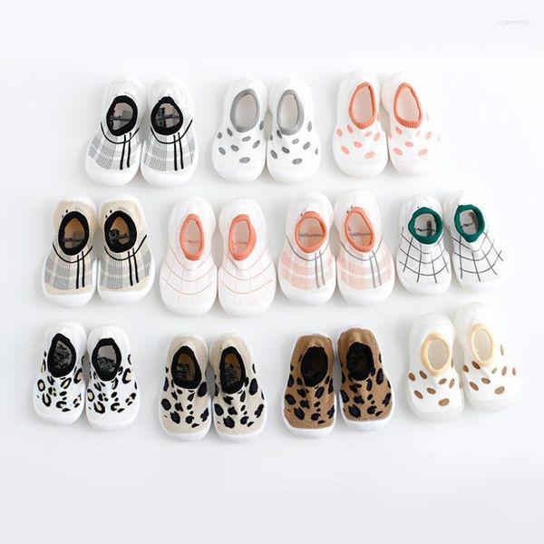 Primeiros caminhantes sapatos de bebê para bebês para criança unissex meninas meninos leopardo de fundo macio de fundo macio não deslizamento