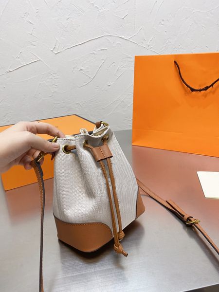 

2022 classic designer shoulder bag women's canvas bucket bag