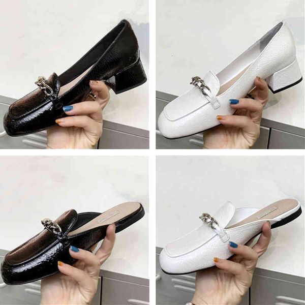 

dress shoes shallow mouth wrinkled cow patent leather thick heel square head chain pearl women's shoes with one middle and working t25n, Black