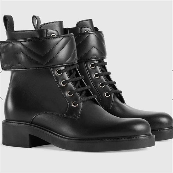 

2021 latest women designer boots desert boot dress jeans flamingo 100% genuine leather thick winter shoes come with box size 35-422702, Black