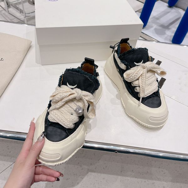 

designer sandals luxury slippers women's casual shoes kerbstone canvas leather mesh woven lace-up fashion flat-bottom men's calfsk, Black