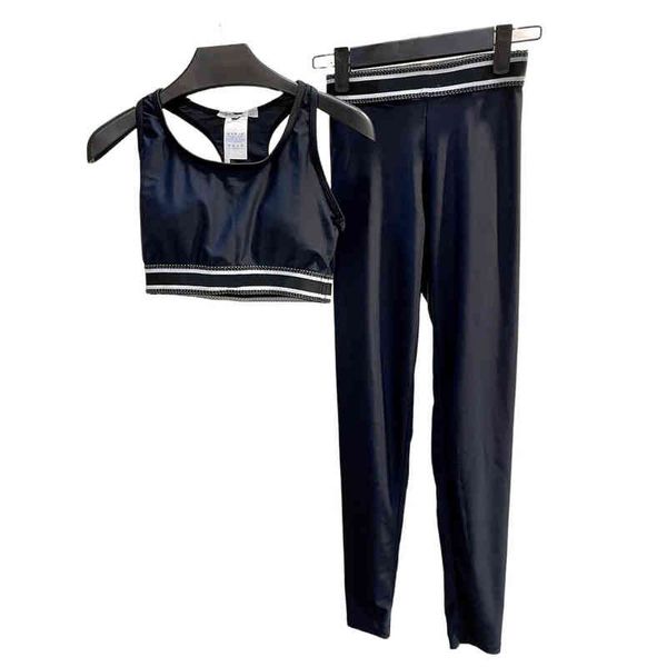 

paris designer women's two piece pants set yoga high waist sports gym wear leggings sports vest bra fashion crop new letters, White