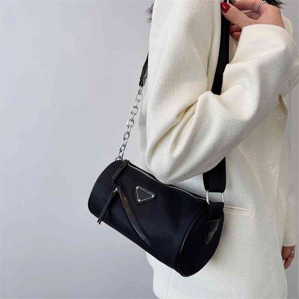 

super low discount hip hop cloth women's chain broadband street ins single shoulder cylinder bag