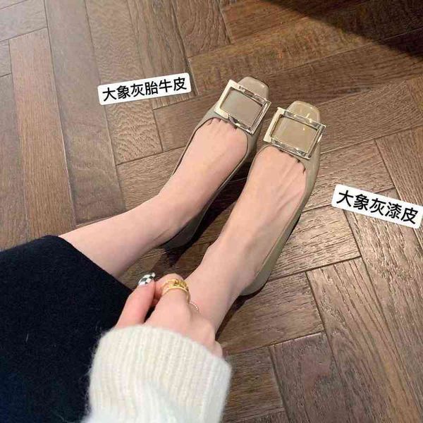 

in spring and summer of 2022, the rv women's shoes hve smll squre buckle shllow mouth. one foot pedls verstile flt, Black