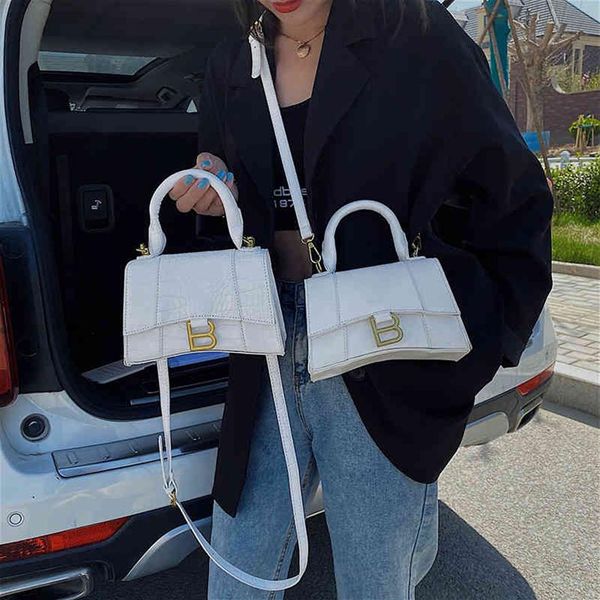 

80% store online fashion women's bag single shoulder crocodile pattern fashion armpit staff bag messenger whole2481