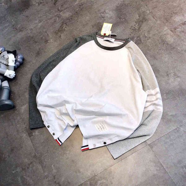 

75% off factory direct online spring long sleeve yin yang sleeve pullover bottomed shirt raglan yarn dyed striped sleeve loose lovers, White