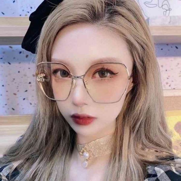 

sunglasses g ni star same female irregular large frame small face, White;black