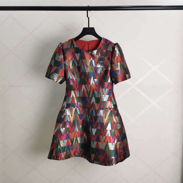 

2022 european fashion short sleeve light extravagant waist a-line dress, Black