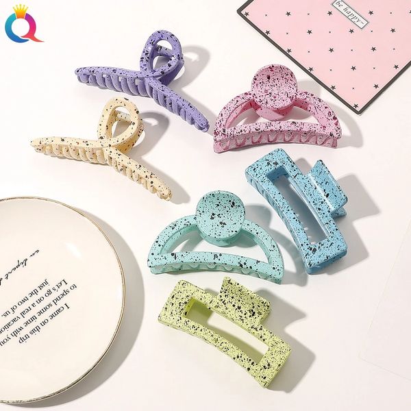 Corea Colorfull Big Size Hair Claw Fashion Simple Clamps Geometric Hairpin Women Girls Candy Hair Clip Crab Bath Accessories