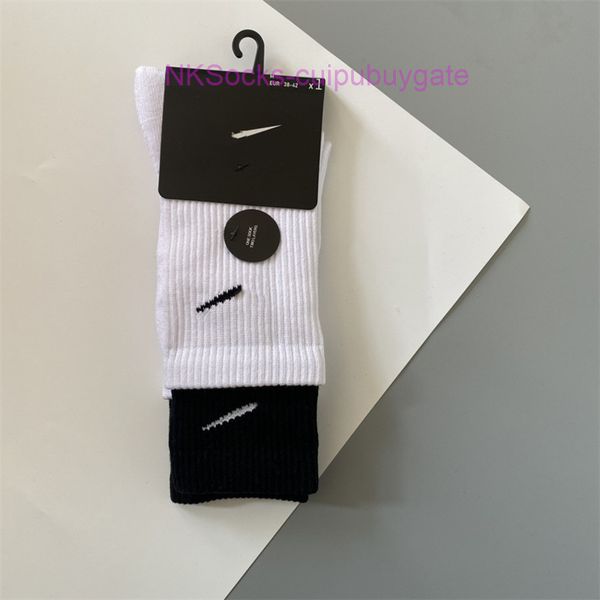 

men classic fashion socks hook brand color stitched men's women's long tube sports training sock street couple middle tubes luxury, Black