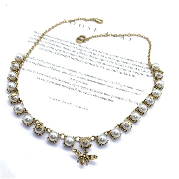 

2022 36% off designer jewelry d family classic bee letter pearl necklace bracelet female minority design small earrings, Golden
