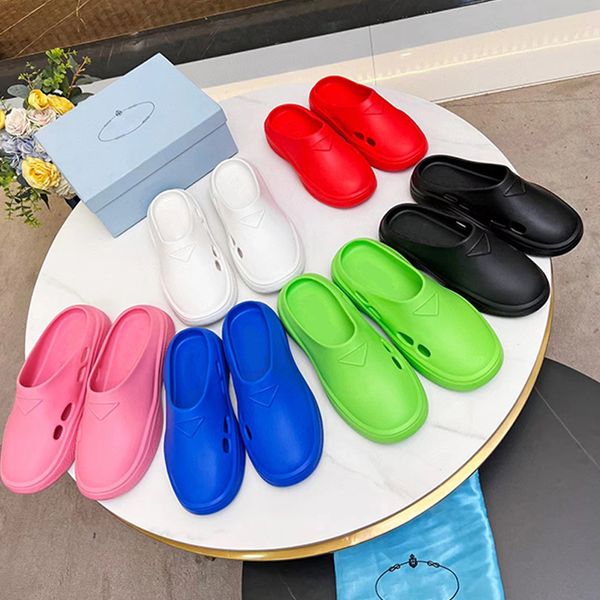 Dreieck Designer Hausschuhe Frauen Sandalen Mode Herren Luxurys Strand Schuhe Dicke Unterseite Rutschfeste Klassische Loch Slipper Großhandel