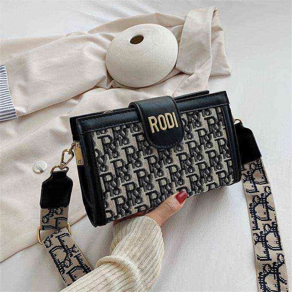 

net red little girl fashion versatile broadband flip single messenger 80% off shop online