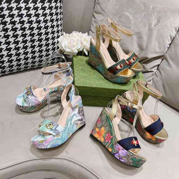 

elling summer new women's fashion designer sandals comfortable soft sheepskin material shoes famous brand classic luxury print wedges f, Black