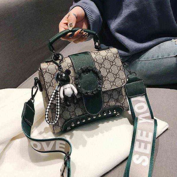 

factory outlet deals chic messenger women's 2022 new european and american fashion diamond studded rivet small square bag versatile bro