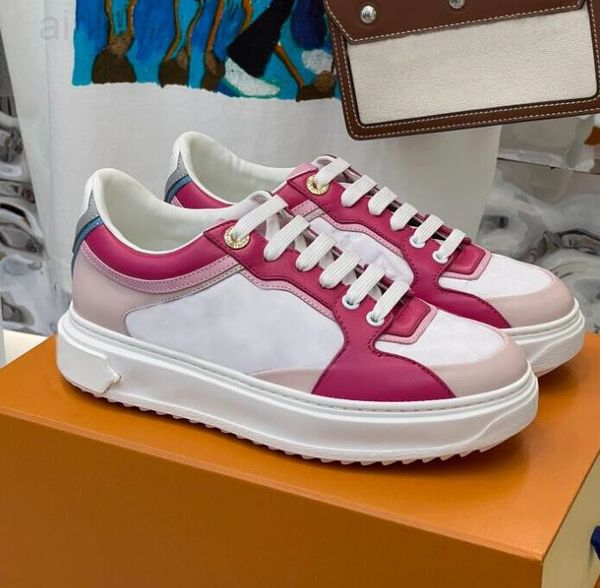 

2022 designer luxury women casual shoes soft embossed lambskin with calfskin trim lady white padded pattern outsole sneakers retro style, Black