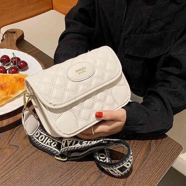 

58% off online sale wholesale net red fashion simple wide belt single shoulder rhombic lattice embroidered thread bag texture