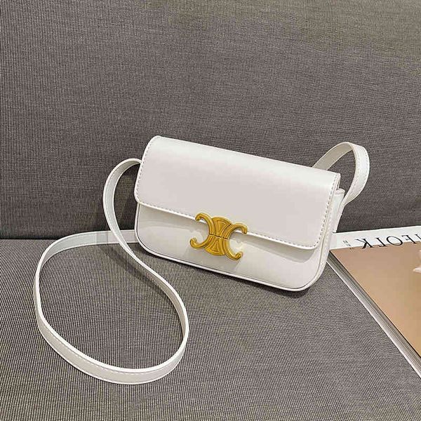 

designer bags armpit 2022 new fashion versatile single shoulder bag arc de triom-phe with french stick hand oblique cross women's