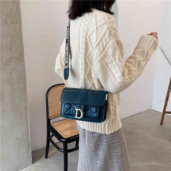 

2022 new designer handbags luxury hand messenger small square black broadband version simple fashion versatile single shoulder