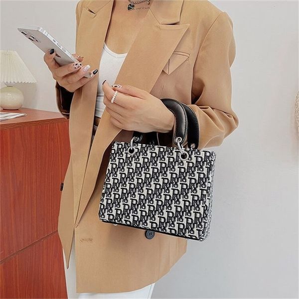 

[new limited benefit]dai fei's new high-grade messenger fashion one women's clearance outlet sale