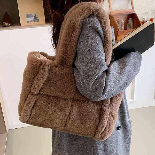 

evening bags winter fluffy women shoulder bag designer soft plush tote fashion faux fur for 2022 overlarge handbags and purses new 220507