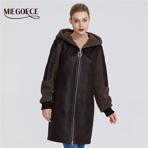 MIEGOFCE Nuova collezione donna invernale Giacca in pelliccia sintetica Cappotto da donna Design Donna Pelle di pecora Parka Lunghezza al ginocchio Cappuccio antivento T200507