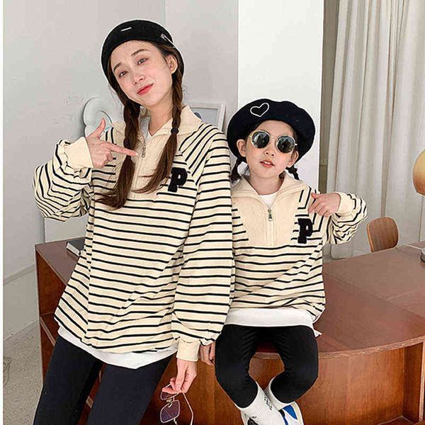 2022 frühling Mutter Töchter Kleidung Mode Koreanischen Stil Frauen Und Baby Mädchen Langarm Top Hoodies Eltern Kind Shirt T AA220326