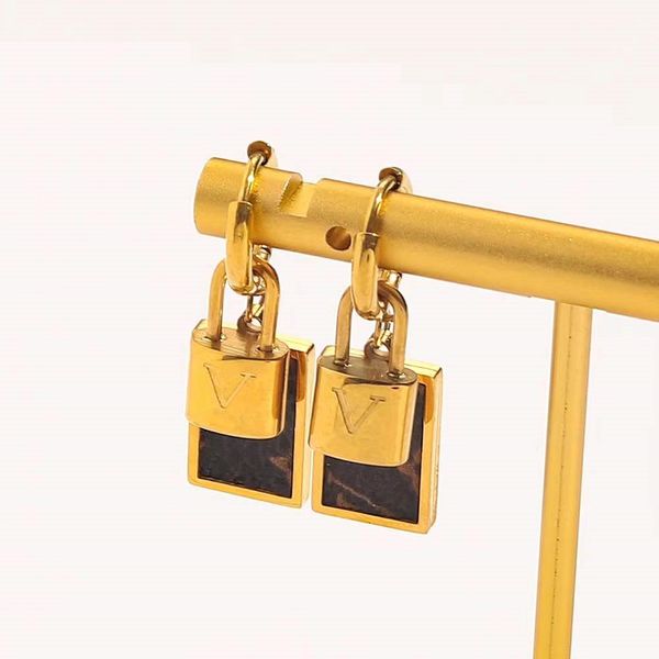 

new luxury cz diamond wholesale price brand stud fashion designer earrings letters ear studs earring letter pearl stainless steel for women, Golden;silver