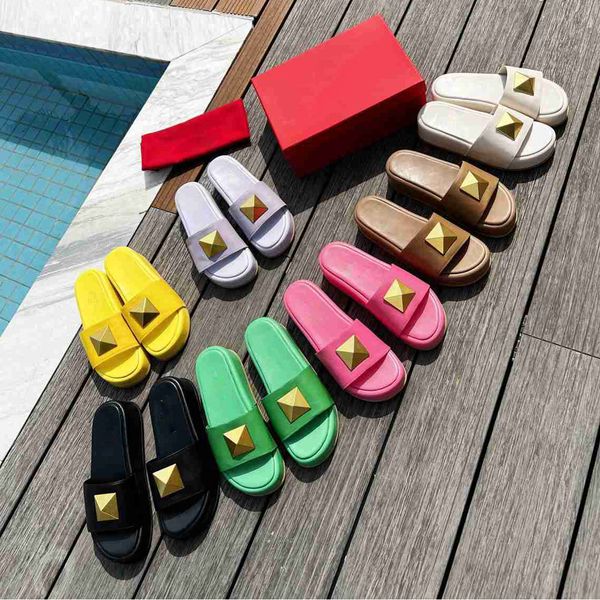 Slipper Schuhe Feste Buchstaben Schwimmbad Strand flache Frauen Goldene Kegel Sommerdame Big Head Hotel Bad