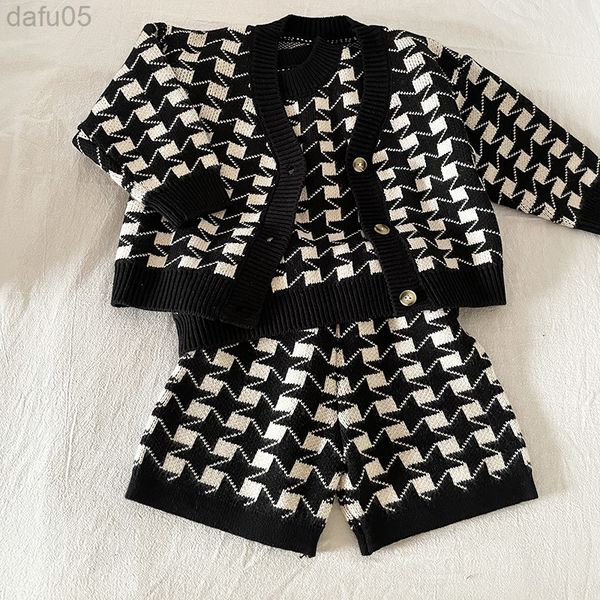 

autumn children sweater o-neck solid color loose sweater bottom layer l220803, Blue