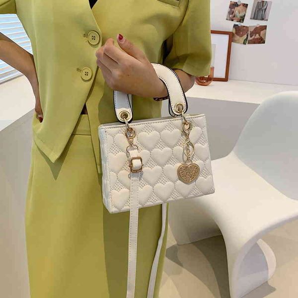 

female fashion shoulder style portable small sophisticated ladies luxury elegant evening bag clutch