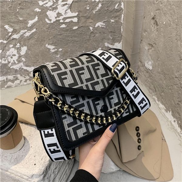 

women's autumn and winter net red popular version fresh fashionable small square chain single 90% off shop clearance