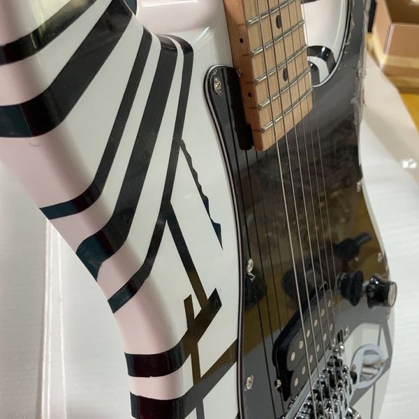 

zebra classic pasted basswood body maple neck black guard electric guitar