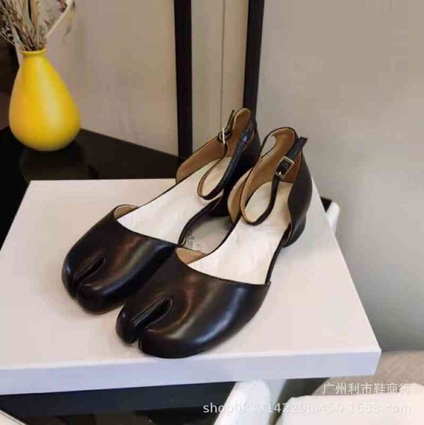 

dress shoes chao brand female princess aisha low solid color side air super soft water dyed sheepskin black split toe shoes