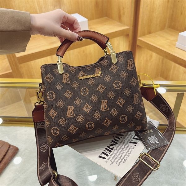 

luxury designer messenger bag handbag hong kong live broadcast one old flower design large capacity bucket handbag