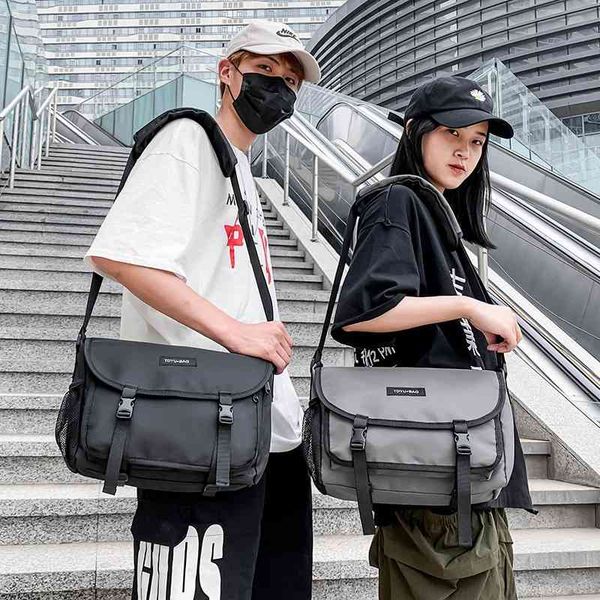 

handbags bags men's satchel men's fashion brand hip hop single shoulder function wind work clothes messenger female postman, Black;red
