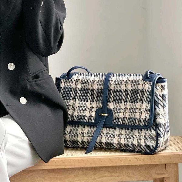 

bag 2022 new trendy small blue pattern canvas tote stray bag large capacity womens all-match crossbody shoulder bag