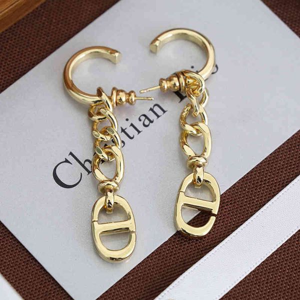 

brass female wind red versatile earrings, Golden