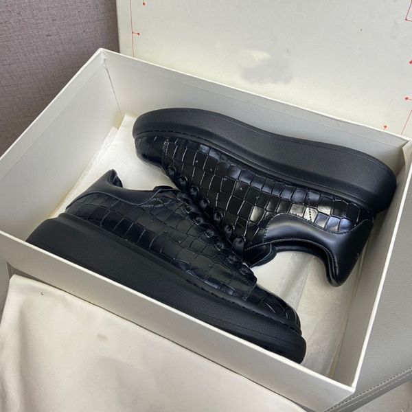 

popular designer plafrom shoes trainers men women black patent leather printing sneakers flat casual couple party wedding outdoor sports 34-