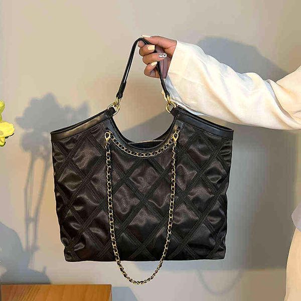 

fashion large-capacity lingge thread tote bag designer quilted lady handbag chain shoulder bag causal shopping bag