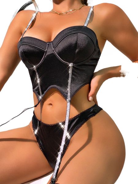 

contrast tape garter hem wireless lingerie set c3rd#, Black;red