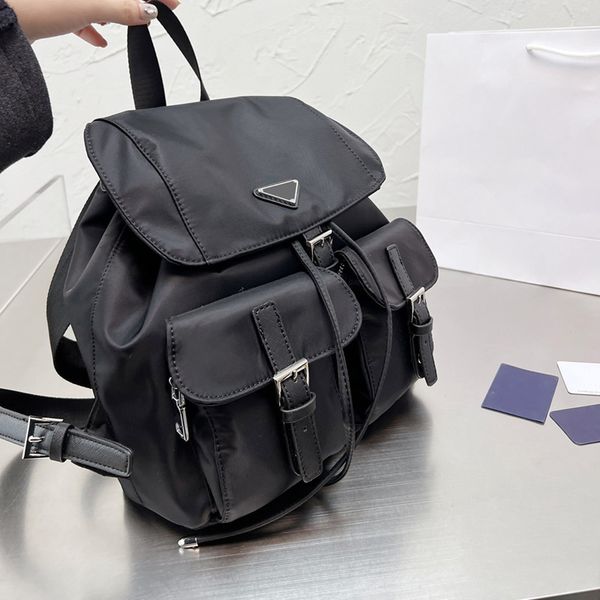 

2022 designers womens backpack wallets handbag purses black mens backpacks handbags shoulder bag letter printed and badge fashion school bag