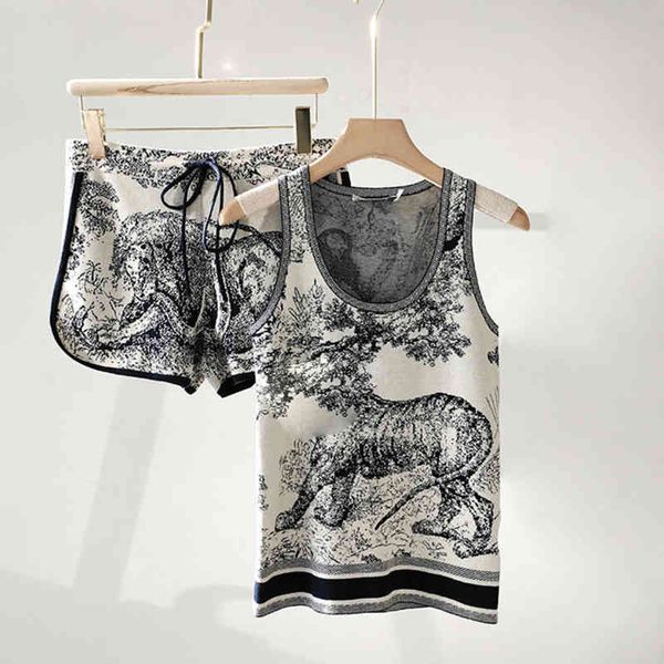 

short shirts new summer suit jacquard sleeveless vest + shorts knitted suit, White