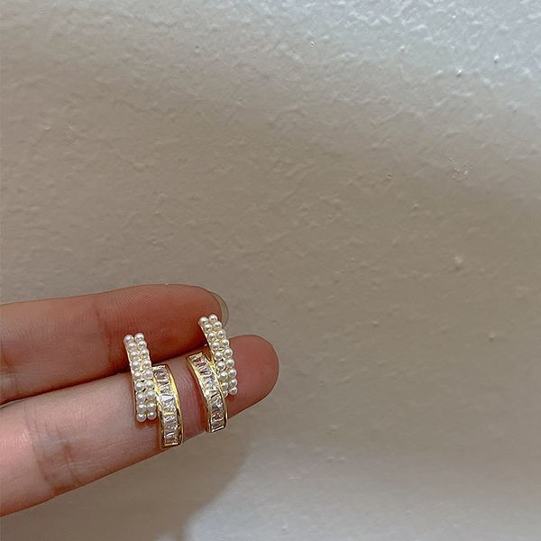 Lustre de lustre micro pavimento de zircônia pérola brincos de garanhão para feminino 2022 Novas jóias bijoux