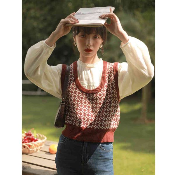 

burgundy knitted vest sleeveless waistcoat trendy women's clothing wholesale, White