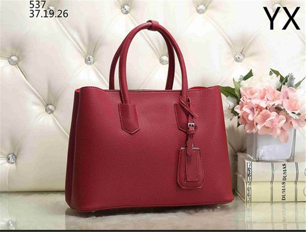 

2022luxury designer 3a fashion high-quality brown shopping bag selling classic brand leather large-capacity handbag 223