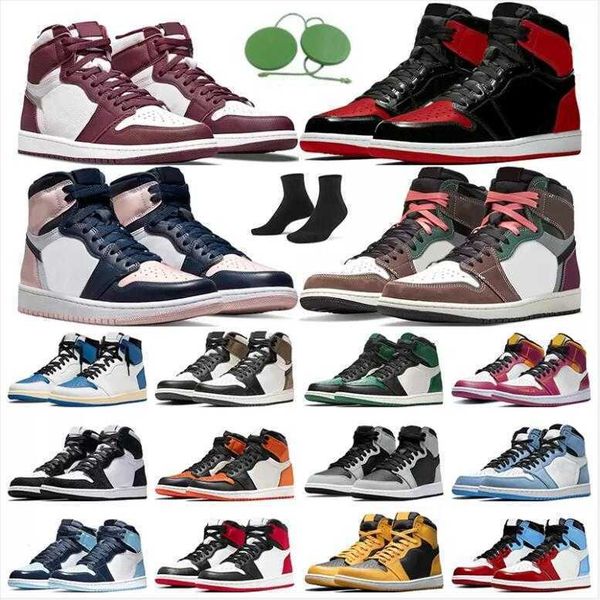 

basketball shoes 1 1s trainers atmosphere bubble gum hand crafted bordeaux bred patent pollen mocha turbo green fearless mens womens sports, Black