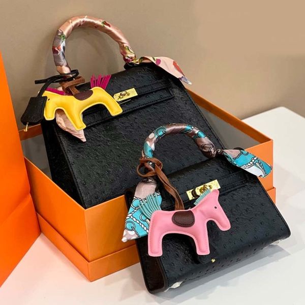 

multi pochette large capacity real leather bag women luxurys designers bags 2022 handbags purses tote 19 handbag flap zhouzhoubao123 x02b