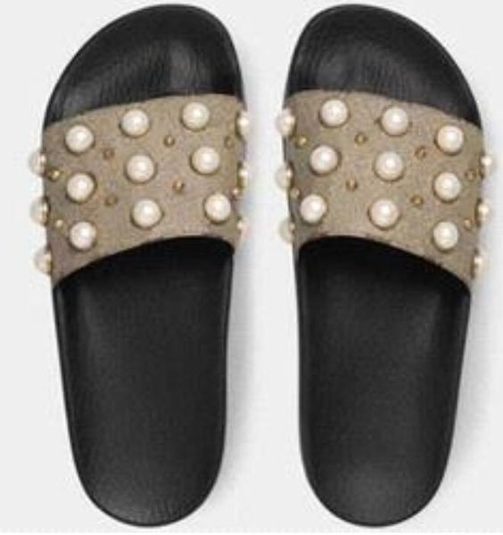

2022ss women's sandals fashion rubber non-slip beach slippers with pearl effect menand golden spikes outdoor casual shoes for boys and, Black