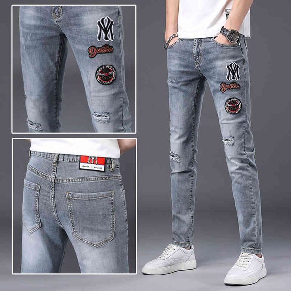 

hong kong high-end embroidered jeans men's autumn elastic leggings pants hole fashion, Blue